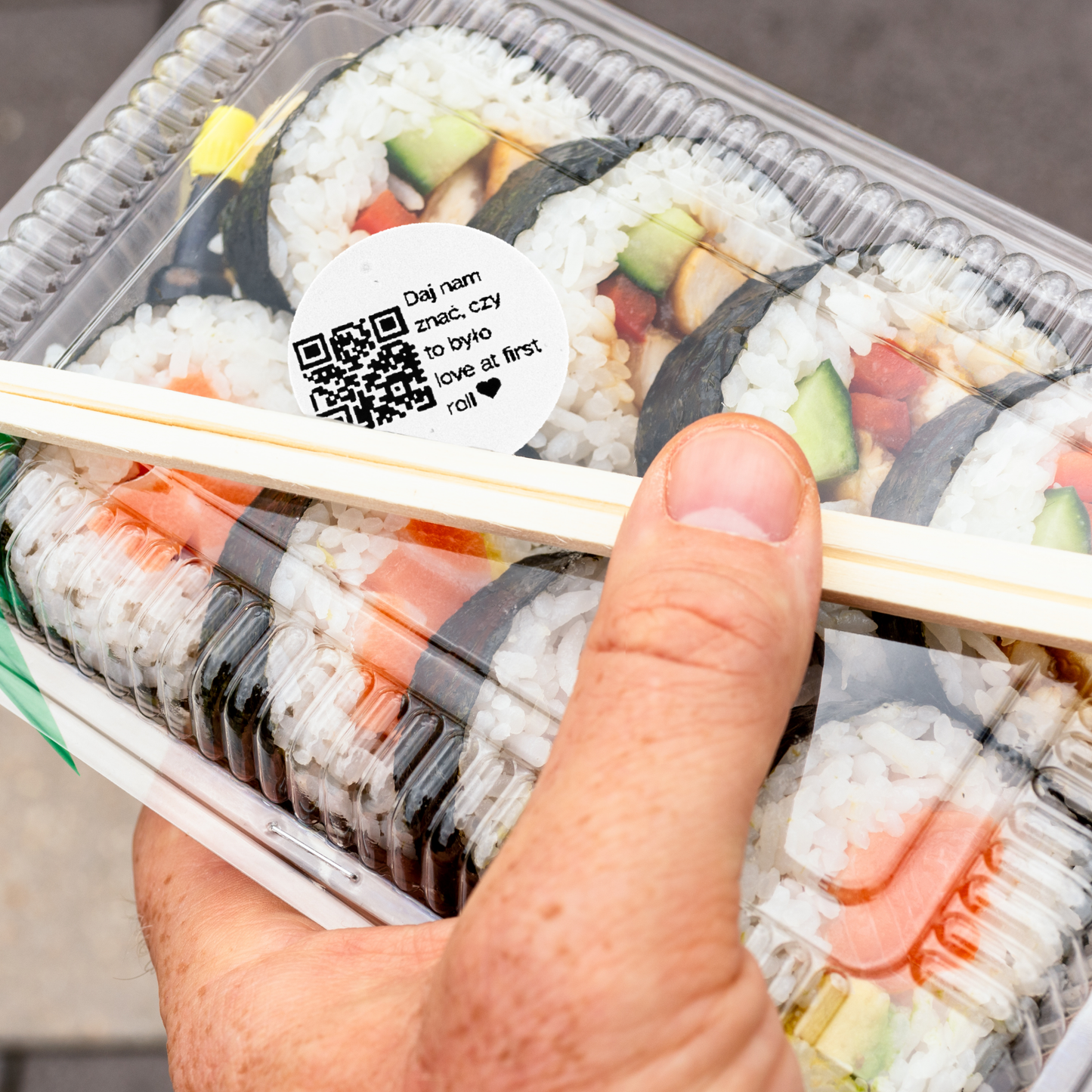 Naklejka QR opinie Google sushi bar restauracja recenzje klientów 3cm zestaw 468szt