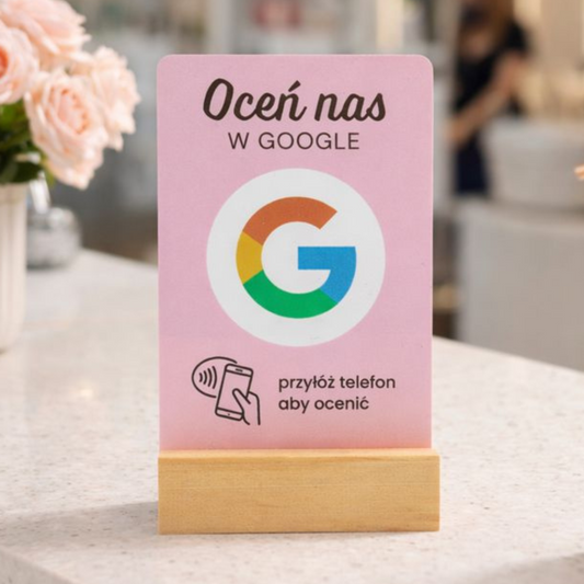 różowa karta nfc w recepcji salonu urody