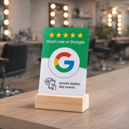 Karta NFC przy recepcji w salonie fryzjerskim