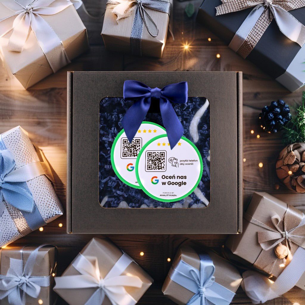 Paczka prezentowa z naklejkami PET 