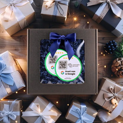 Paczka prezentowa z naklejkami PET 