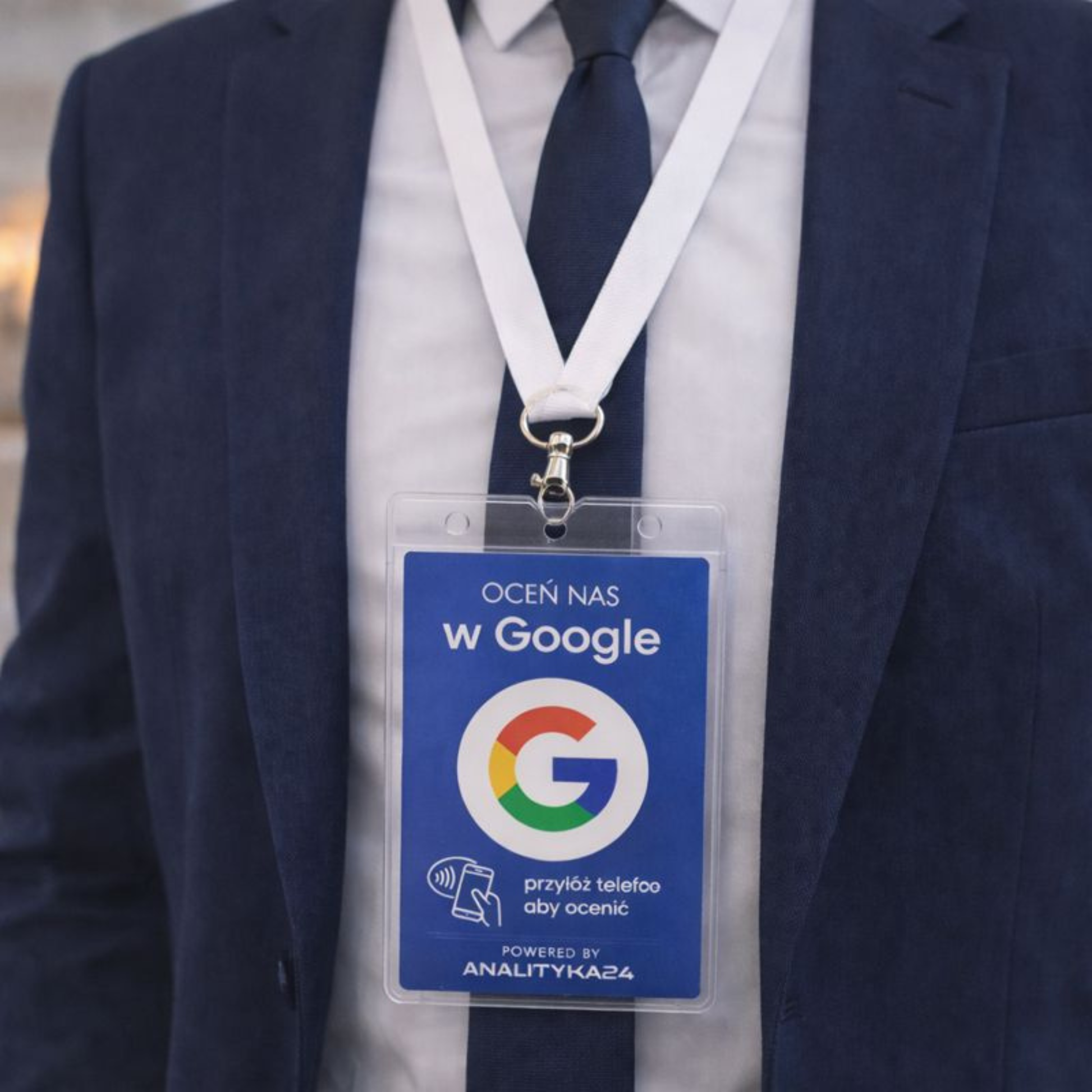 niebieska karta nfc u pracownika