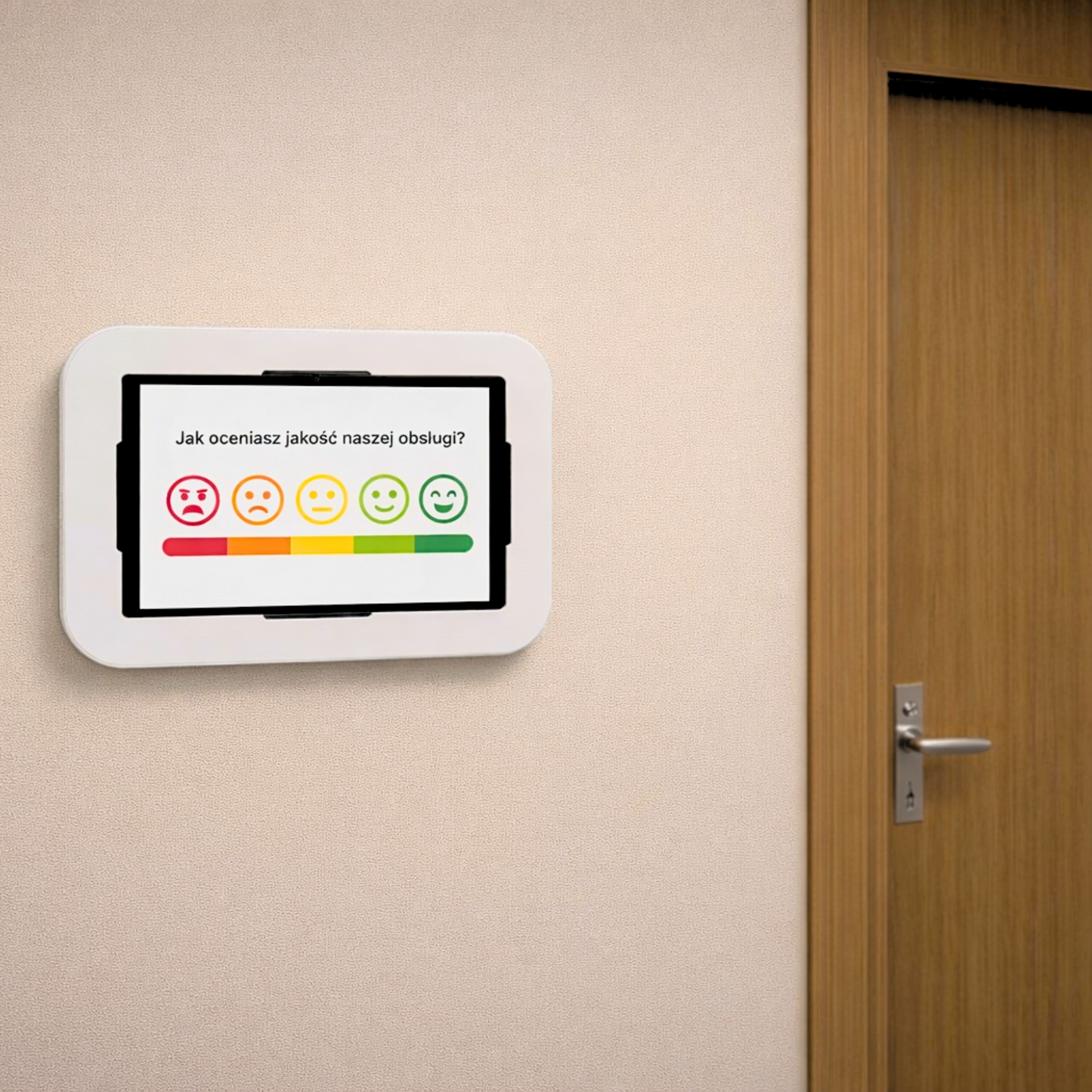 kiosk przed drzwiami