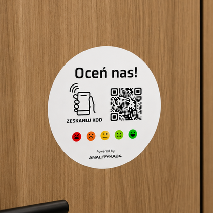 naklejka ocen nas na drzwiach