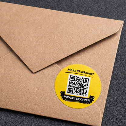 naklejka z kodem qr żółta na kopercie