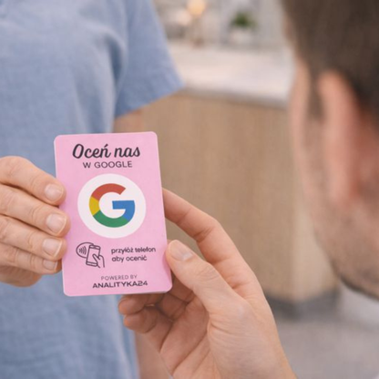 pracownik prosi o wystawienie opinii Google kartą nfc różową